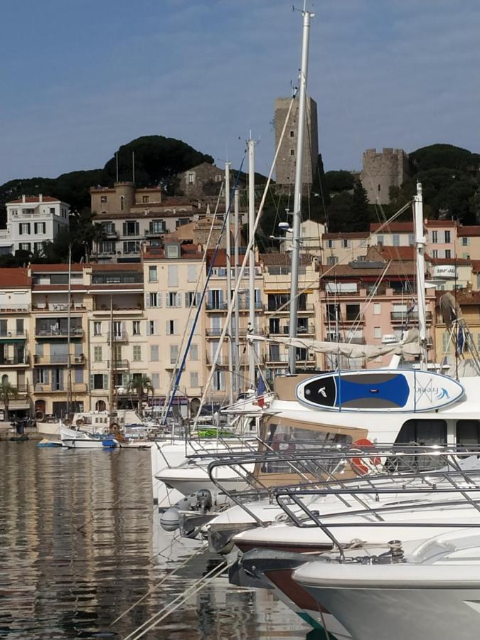 Ferretti 36 ' Bateau A Quai Vieux-Port Cannes Festival La Croisette Exterior foto